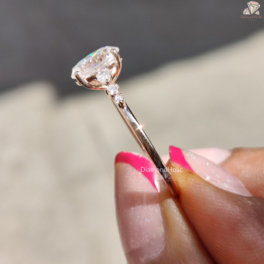 Oval cut moissanite engagement ring - setting detail