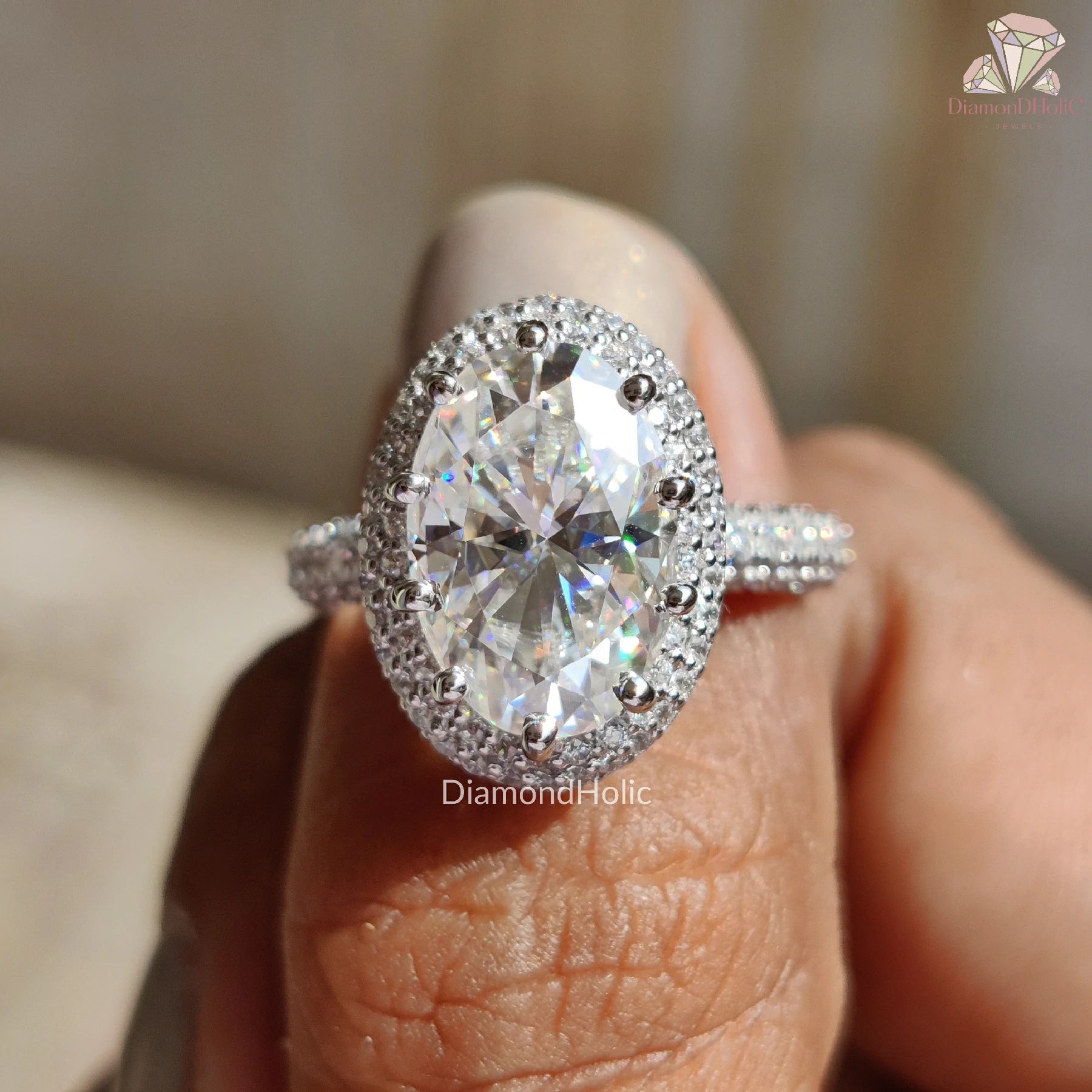 Oval Cut Moissanite Ring