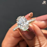 oval lab grown diamond engagement ring