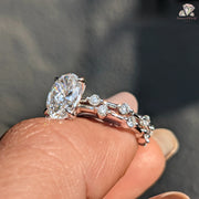 oval cut diamond ring