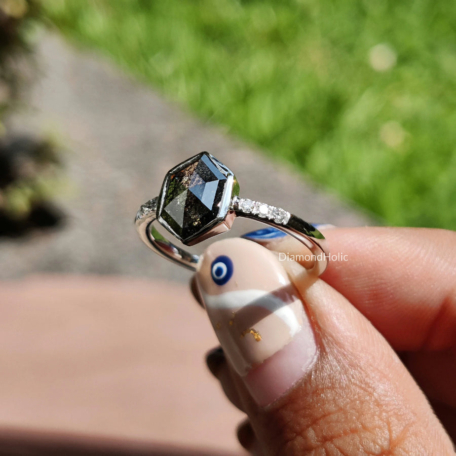  Elegant Full Bezel Setting | Chic Hexagon Diamond Band | Modern Diamond Engagement Ring