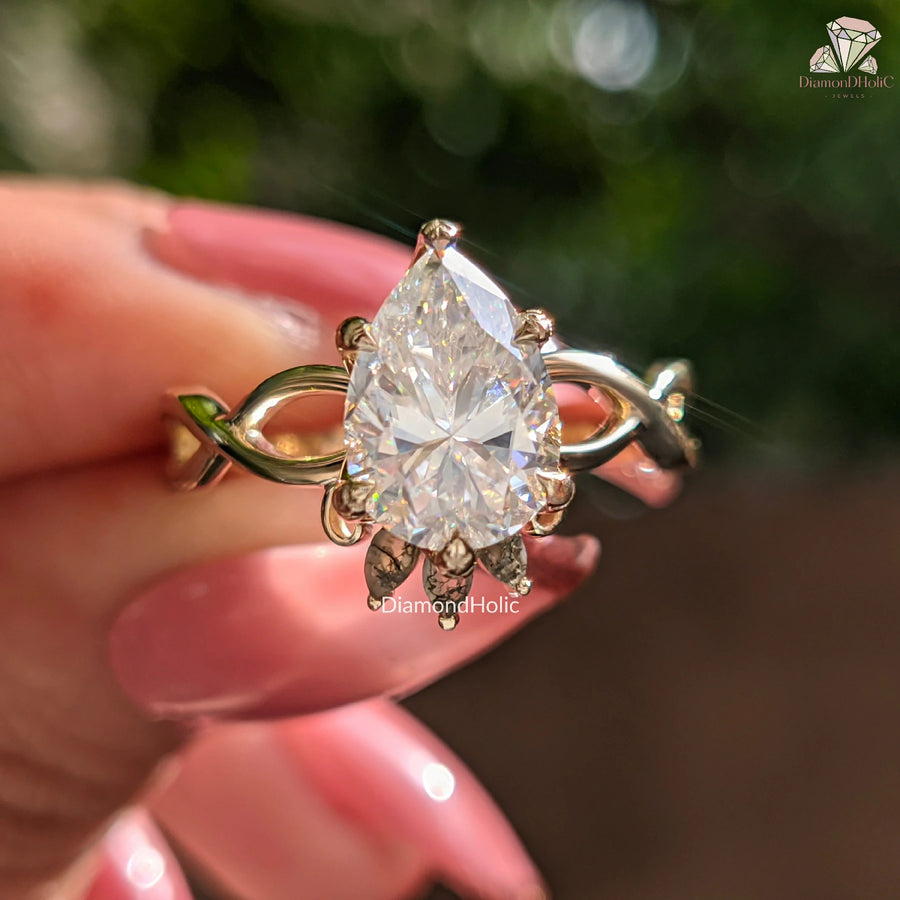 pear cut diamond ring