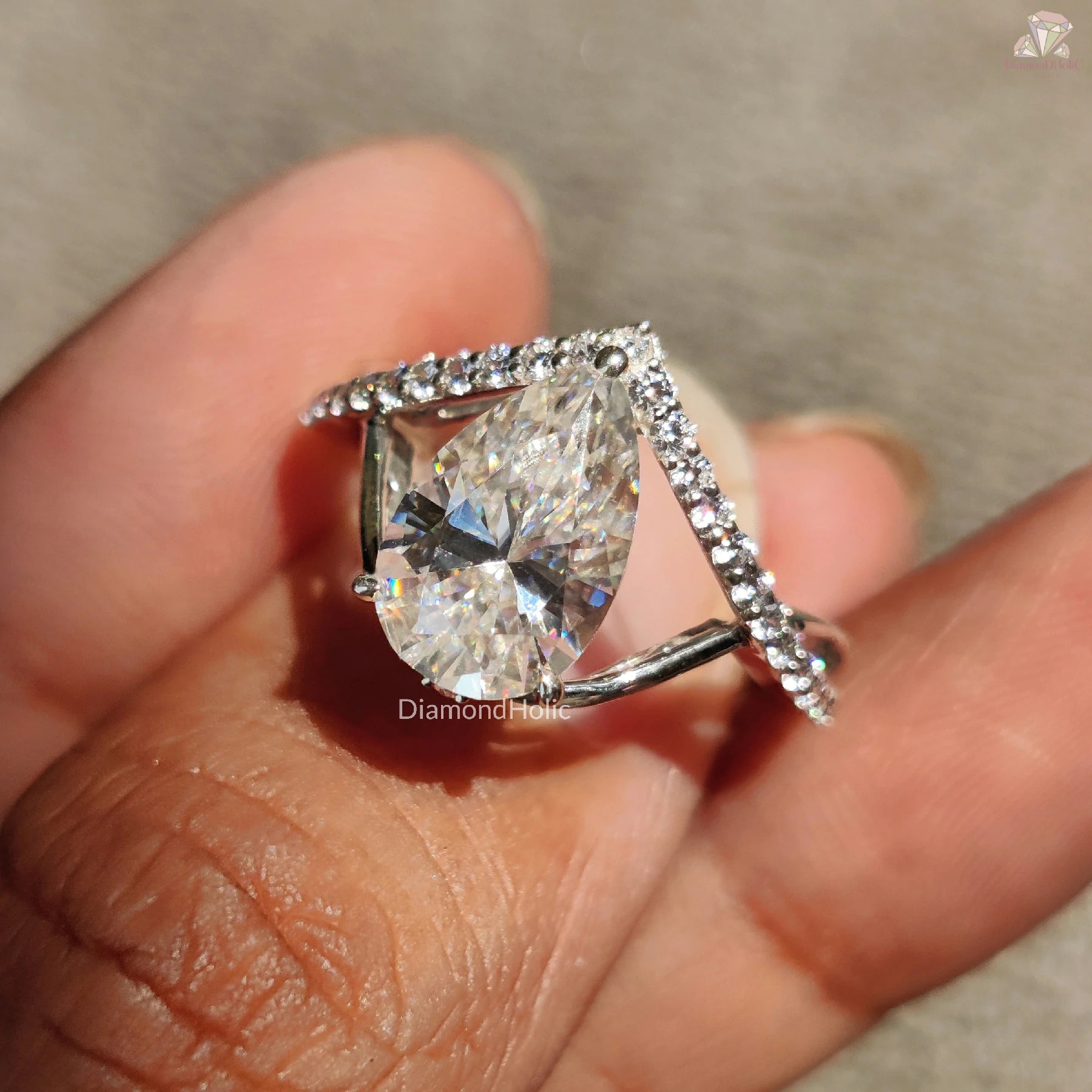 pear cut diamond ring