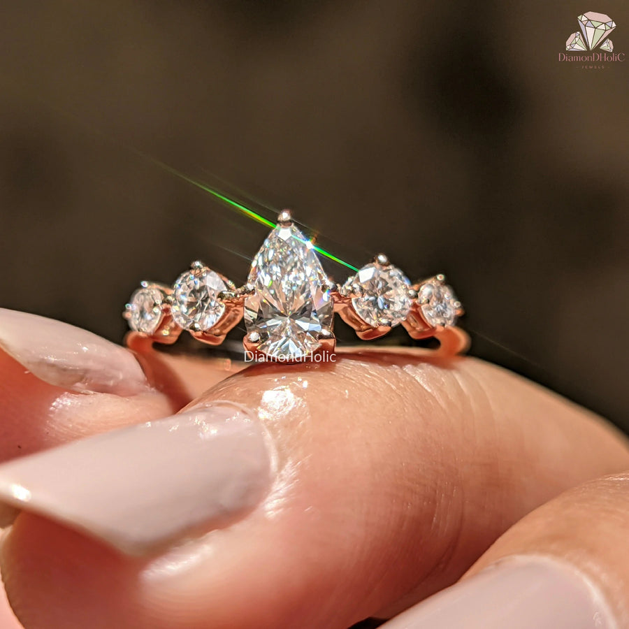 pear shaped engagement ring