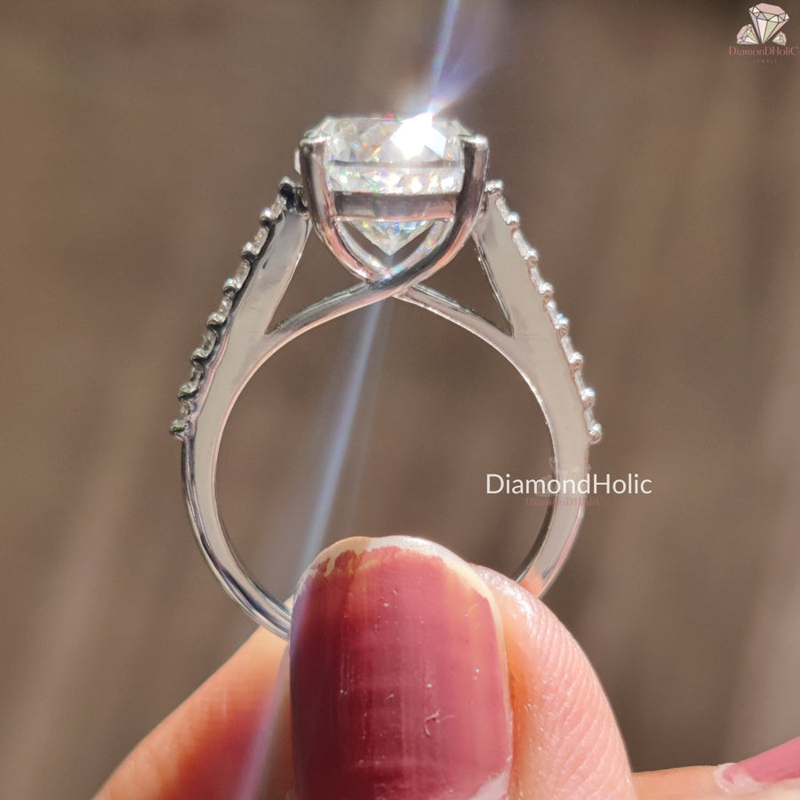 prong setting diamond ring