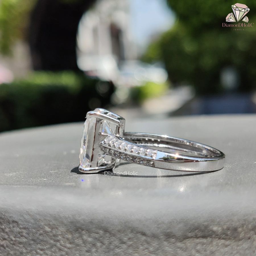 Moissanite Diamond Ring