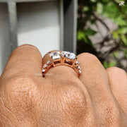 Glamorous Ring Choice | Emerald Brilliance | Round Sparkle Touch

