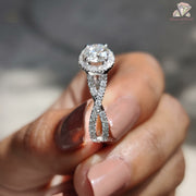 Round cut lab grown diamond ring - band detail