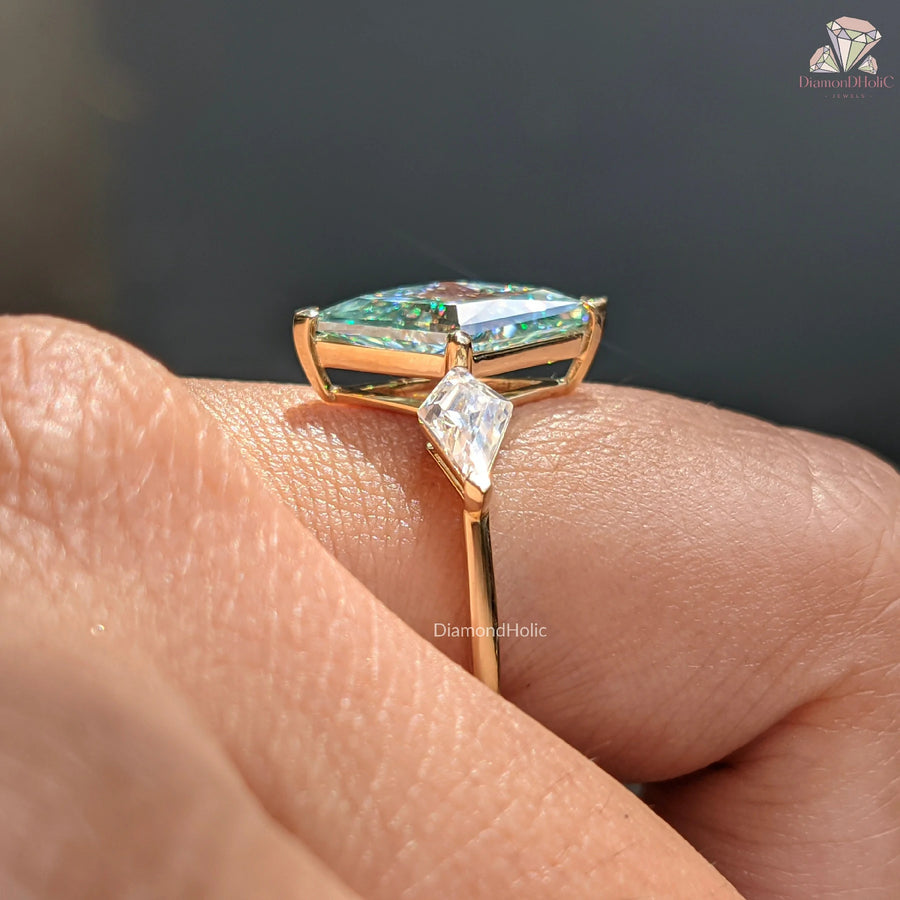 kite side stone ring