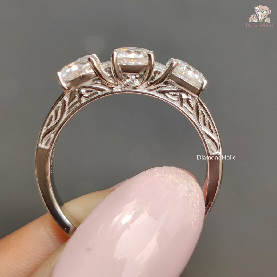 unique anniversary bands for her